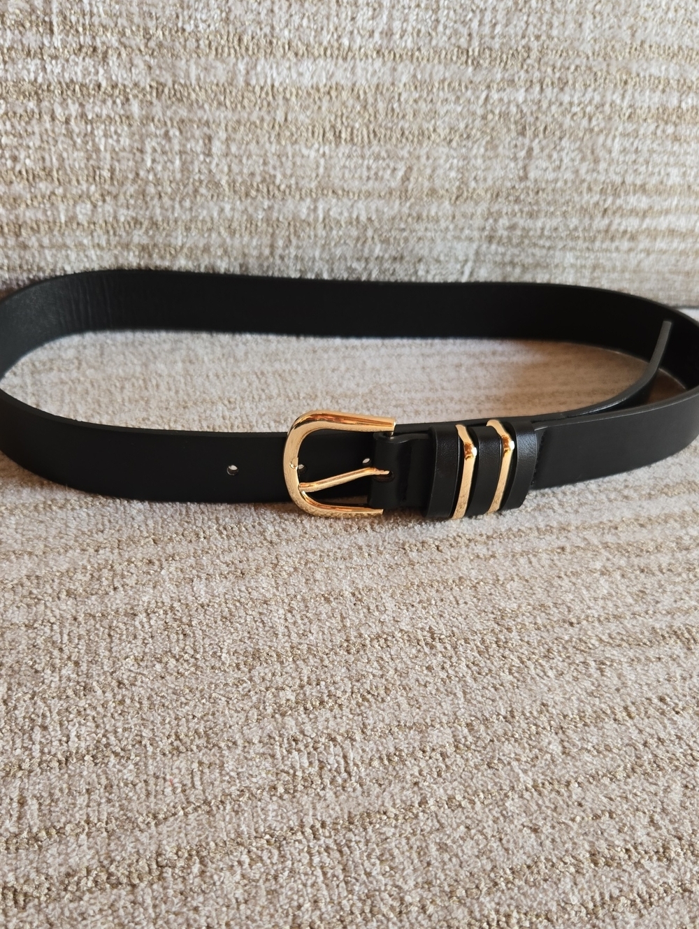 Suzy Sher,Classic Black Leather Belt with Gold Buckle